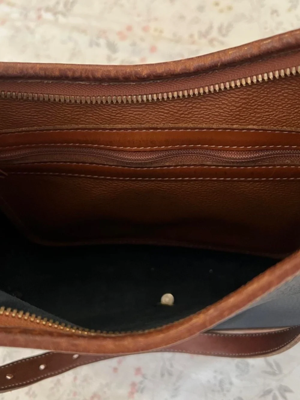 Vintage Dooney & Bourke Leather Hobo Bag Shoulder Large Pebbled Made in USA
